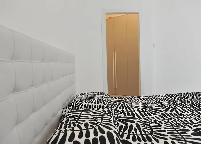 Apartment Medea *